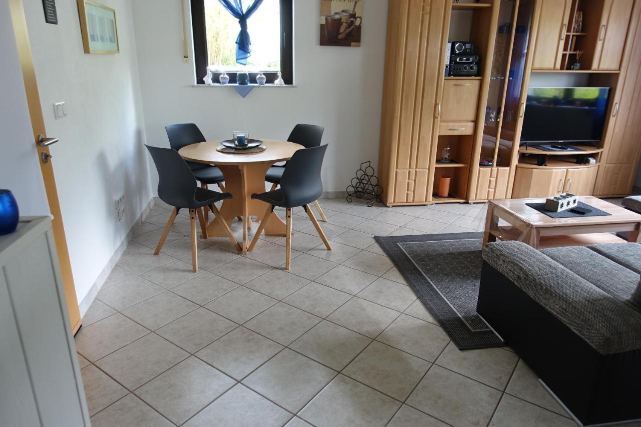 Ferienwohnung Zoe Osterbrucken エクステリア 写真