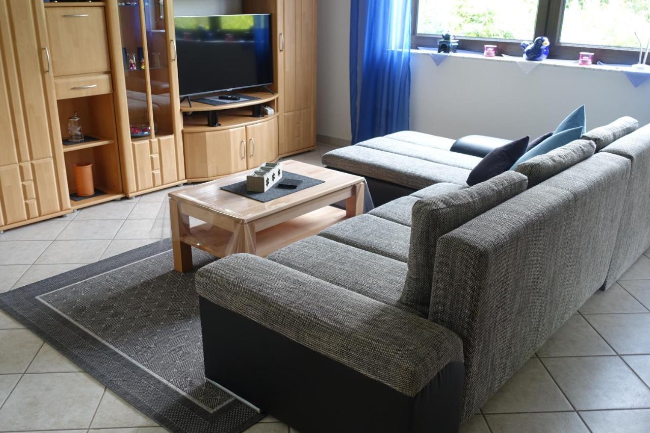 Ferienwohnung Zoe Osterbrucken エクステリア 写真