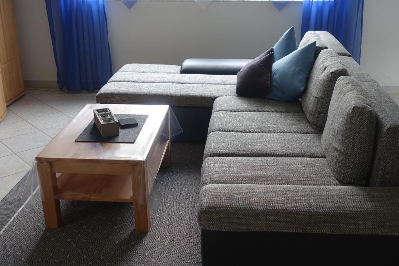 Ferienwohnung Zoe Osterbrucken エクステリア 写真
