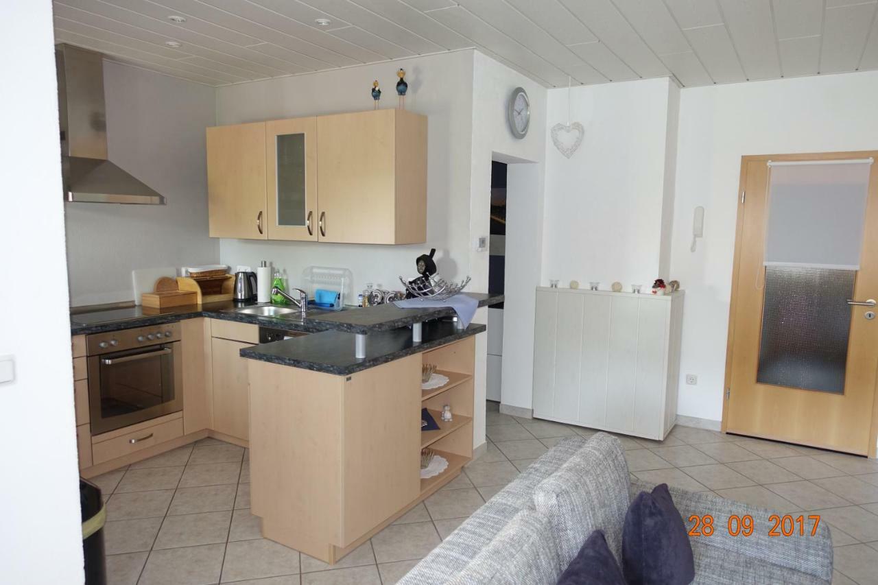 Ferienwohnung Zoe Osterbrucken エクステリア 写真